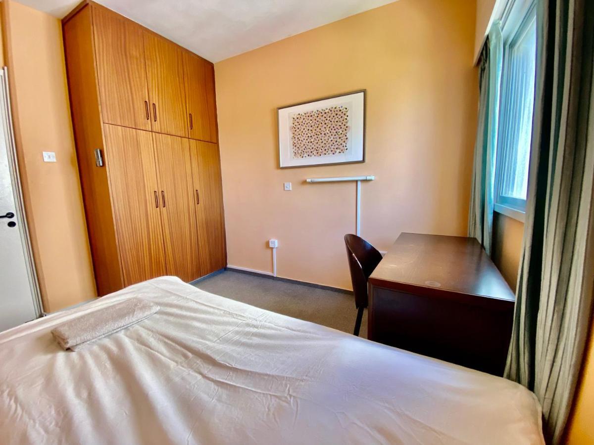 Private Room In A Shared Flat At Best Location Λεμεσός Εξωτερικό φωτογραφία