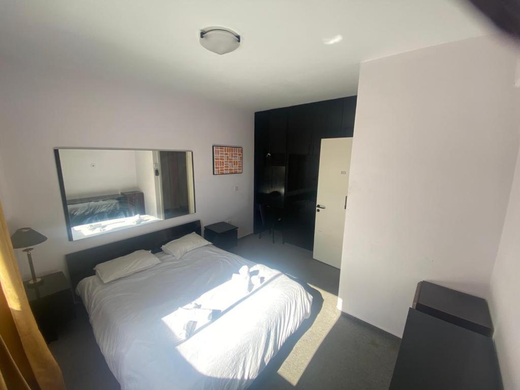 Private Room In A Shared Flat At Best Location Λεμεσός Εξωτερικό φωτογραφία